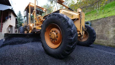 Akçaabat'ta Ulaşım Konforu Artıyor, Yol Bakım Çalışmaları Hız Kazandı