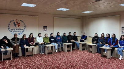 Bayburt'ta Gençlik Merkezleri’nden Bağımlılıkla Mücadele Etkinliği ve Okuma Kültürü Farkındalığı