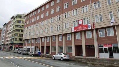 Rize’de KYK yurdunda öğrenci 5. kattan düştü!