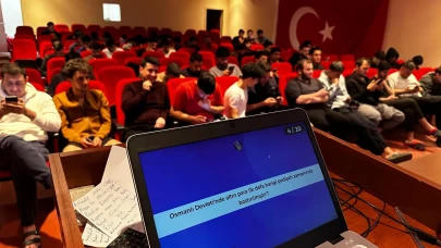 Artvin'de Kahoot Yarışması: Gençler Bilgiyle Eğleniyor