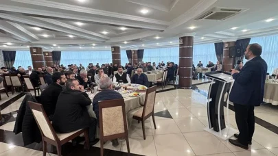 Rize'de Kur'an kursu öğreticileri kahvaltıda buluşarak tecrübe paylaştı ve hizmetin önemini vurguladı