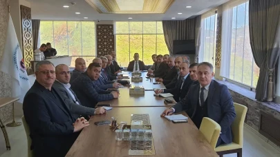 2025-2026 Eğitim Yılı Değerlendirme Toplantısı Güneysu'da Gerçekleştirildi