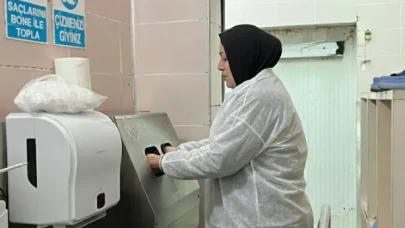 Trabzon'da süt ürünleri denetimlerinde hijyen standartları üzerinde titiz kontrol devam ediyor