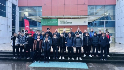 Gençler Sabah Namazında Bir Araya Gelerek Manevi Duygularını Güçlendirdi