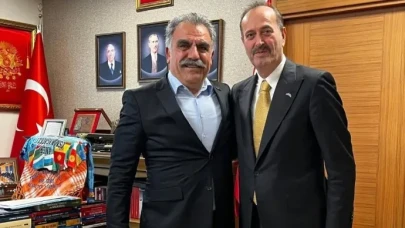 Ege Bölgesi Erzurum Dernekler Birliği'nden MHP'ye Ziyaret Gerçekleştirildi