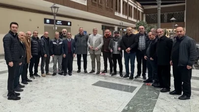 İsmail Hakkı Çiftçi, ümre ibaretini tamamlayarak Çayelili vatandaşlarla yurda döndü