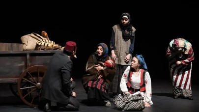 Trabzon'da Kayıp Yılları: Muhacirlik Tiyatro Oyunu yoğun ilgiyle prömiyer yaptı