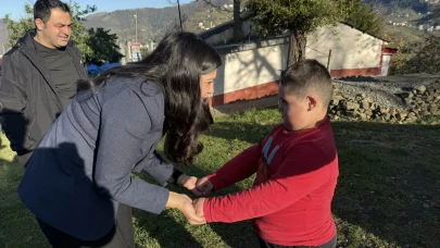 Kaymakam Yerlikaya Akpınar, halkın taleplerini dinleyerek sosyal desteklerin süreceğini duyurdu