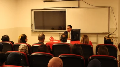 Tortum Kaymakamı Başoğlu, Kariyer Günleri'nde öğrencilerle buluştu ve başarıları ödüllendirdi