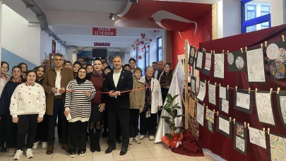 Beşikdüzü'nde Öğrencilerden Temel Tasarım İlkeleri Sergisi Açılışı gerçekteştirildi