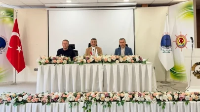 İyidere'de Halk Eğitimi Toplantısı: Kurslar ve Gelecek Planları Değerlendirildi