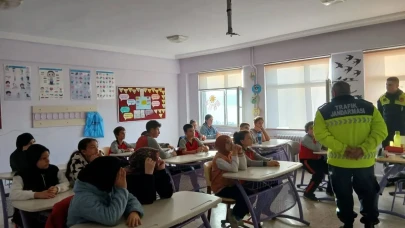 İyidere’de Öğrencilere Trafik Bilinci Eğitimi Verildi