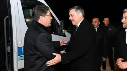 Adalet Bakanı Tunç, Erzurum'da Engelliler Günü'nde genç sporcularla bir araya geldi