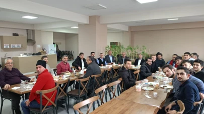 Müftü Selim Şahin, gençler ile kahvaltıda manevi değerleri konuştu