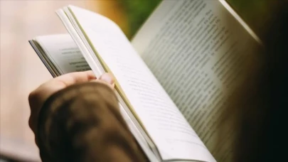 Türkiye'nin 2025 Kitap Trendleri: Hepsiburada Yılın Okuma İstatistiklerini Açıkladı!