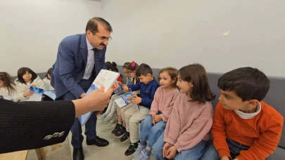 MİNİK ÖĞRENCİLERİN OKUYAN ARTVİN KİTAP KAFE ZİYARETİ