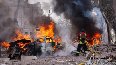 Bölgede gerilim tırmanıyor... Rusya'dan Ukrayna'ya balistik füze saldırısı