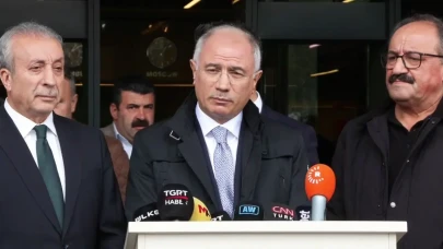 Efkan Ala, Sırrı Süreyya Önder'i hastanede ziyaret etti