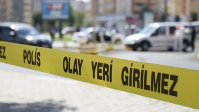 Emekli astsubay önce eşini vurdu sonra intihar etti!