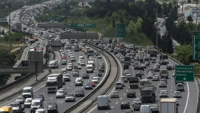Tatil bitti, İstanbul'da trafik çilesi başladı: Yoğunluk yüzde 75'in üzerinde