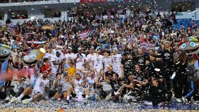 Trabzonspor, Fenerbahçe'yi yenerek şampiyon oldu