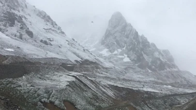 RİZE'YE MAYIS AYINDA KAR YAĞDI