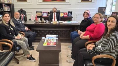 Karadeniz Bakır İlkokulu’ndan İl Milli Eğitim Müdürü Fahri Acar’a Teşekkür Ziyareti