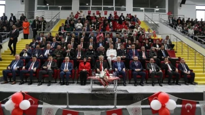 Rize’de 19 Mayıs Coşkusu Yenişehir Spor Salonu’nda Yaşandı