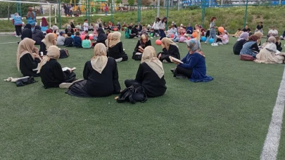 Oltu’da “Ecdada Vefa ve Ailemle Kitap Okuyorum” Etkinliği Düzenlendi