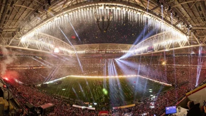 Galatasaray Youtube Katıl nasıl izlenir? Üstü açık takım otobüsü canlı yayın