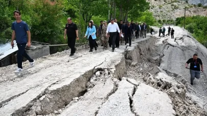 Erzurum Valisi Çiftçi, Uzundere'deki Toprak Kayması Bölgesinde İncelemelerde Bulundu