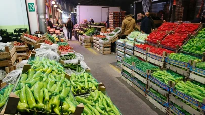 Ticaret Bakanlığı'ndan sebze meyve fiyatlarını düşürecek yeni kanun taslağı hazırlanıyor