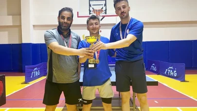 Bitlis’te Kurumlar Arası Masa Tenisi Turnuvası Tamamlandı