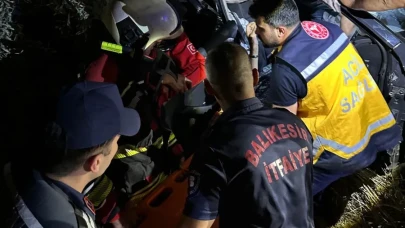 Ayvalık'ta Zincirleme Trafik Kazasında 5 Kişi Yaralandı, Biri Ağır!