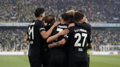 Beşiktaş, Kadıköy'de Fenerbahçe'yi 1-0 yenerek maç sonrası mesajla iddialı duruşunu sergiledi