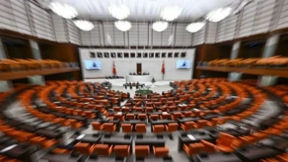 Kamu Personel Alımında 35 Yaş Sınırı ve TRT'ye Taşınmaz Tahsisi Düzenlemesi