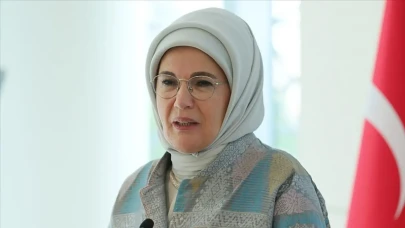 Emine Erdoğan: Aileyi Güçlendirerek Yalnızlığa Son Vermeliyiz