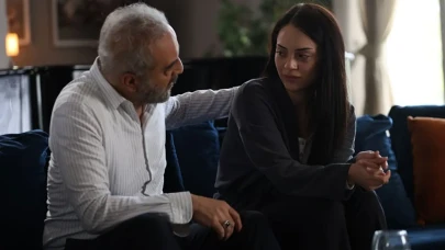 İnci Taneleri’nin Nehir’i Sera Kutlubey, edebiyatçı çıktı