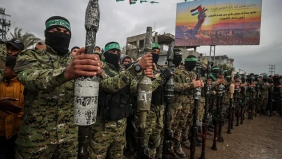 Kassam Tugayları'ndan İsrail askerlerine saldırı: Ev havaya uçuruldu, yaralılar var