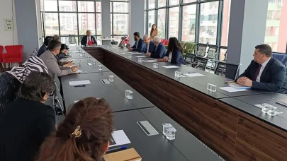 Roman Vatandaşların Yaşam Koşullarının İyileştirilmesi İçin Toplantı Düzenlendi