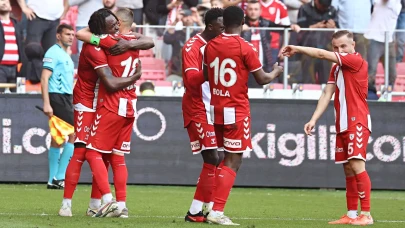 Samsunspor evinde 3 golle kazandı