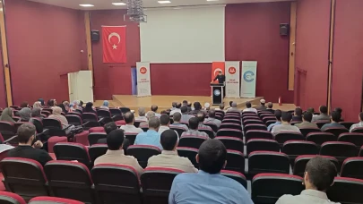 Van Edremit’te “Bir Yetime Aile Olmak” Paneli Gerçekleştirildi