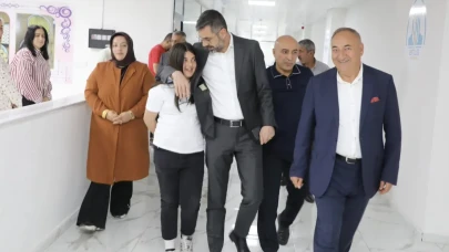 Başkan Tanğlay, Kadın Yaşam Merkezi’ni Ziyaret Etti