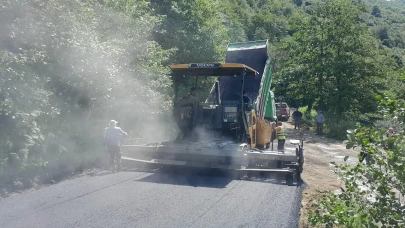Trabzon Büyükşehir Belediyesi, Şehrin Dört Bir Yanında Yol Yapım Çalışmalarını Sürdürüyor