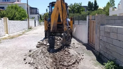 Edremit Belediyesi’nden Eminpaşa Mahallesi’ne Yol Bakım Desteği