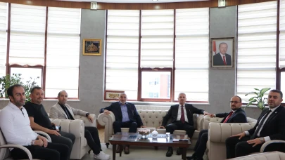 Cumhurbaşkanı Başdanışmanı Oktay Saral’dan Muş Alparslan Üniversitesi Rektörüne Ziyaret