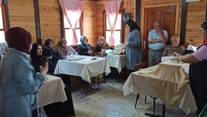 Çaykara’da Kadın Kooperatifine Uygulamalı Beyaz Peynir Eğitimi Düzenlendi