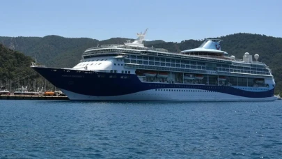 Alanya'da kruvaziyerle turist akını