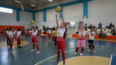 Kahramanmaraş'ın Minik Sporcuları Filenin Umudu Oldu