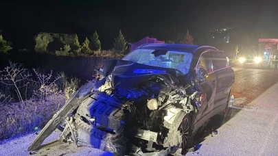 Otomobille traktör çarpıştı: 6 yaralı